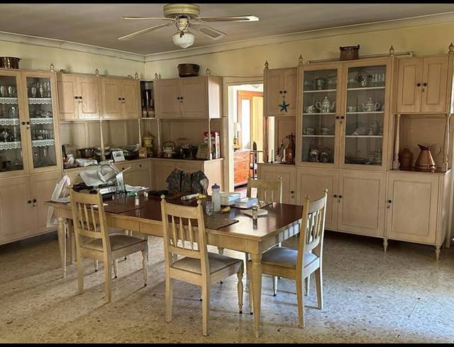 BUSINESS FOR SALE IN LYNNWOOD